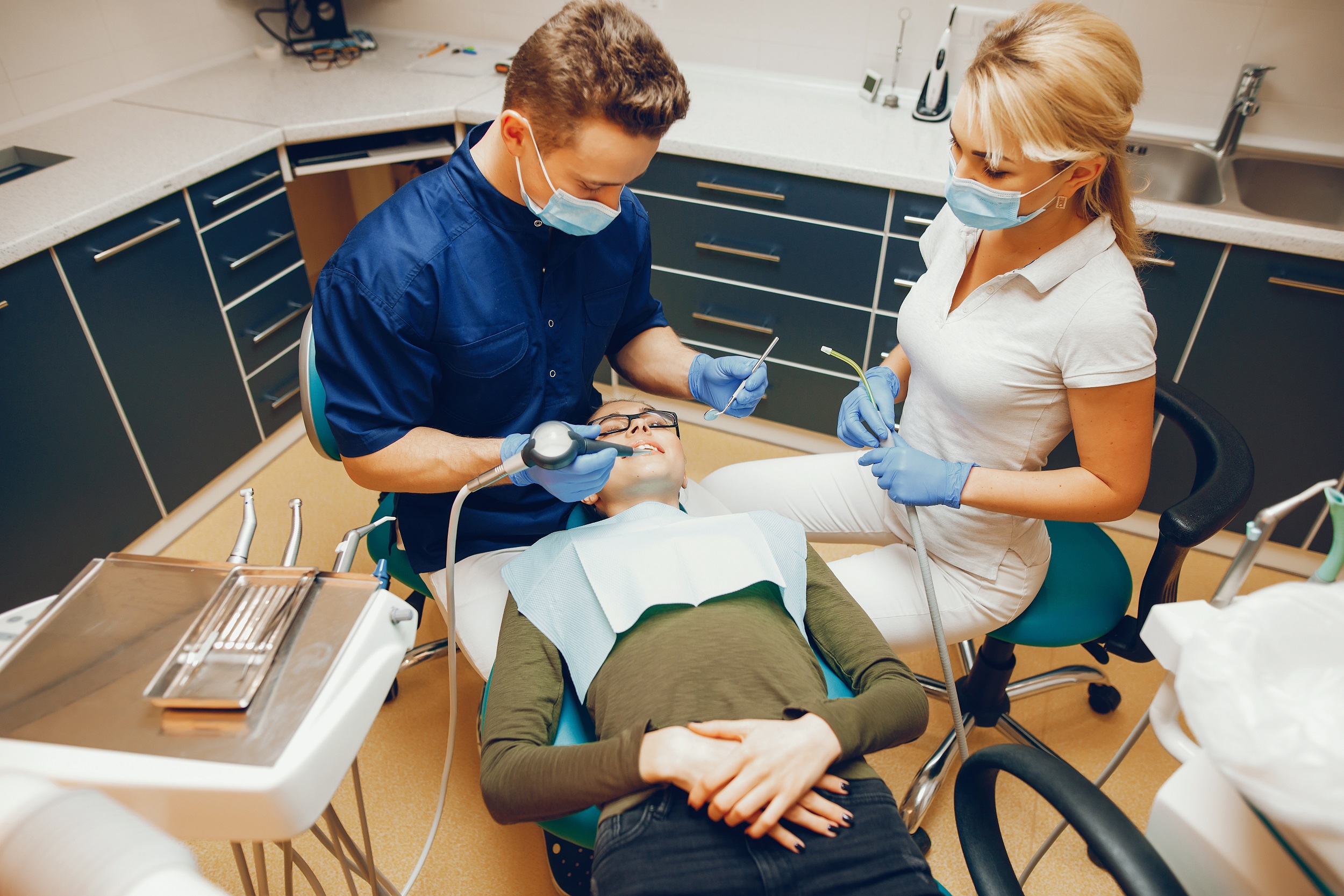 Entenda a importância da bomba a vácuo para os dentistas